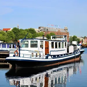 2* Botel Passengership Avanti